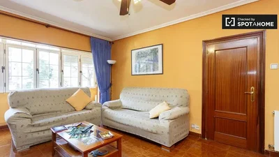 Wohnzimmer; tageslicht, moderner stil