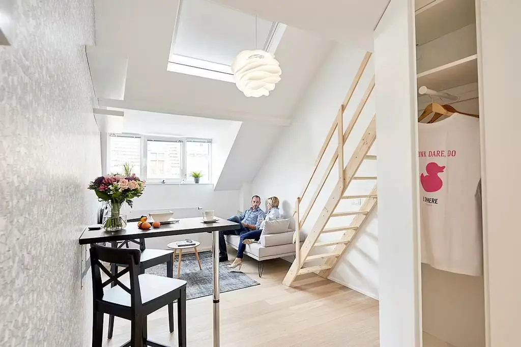 Soggiorno; luce naturale, stile moderno