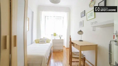 Schlafzimmer; tageslicht, holzboden, moderner stil