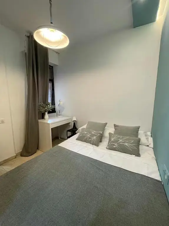 Quarto; luz natural, estilo moderno
