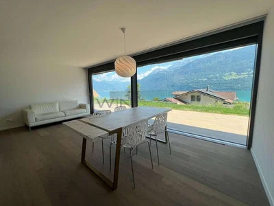 Salón; vista, suelo de madera, luz natural