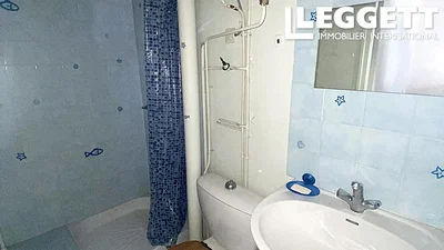 Toalet; pločice, renoviran