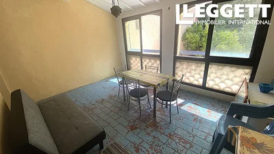 Kantina; pločice, prirodna svjetlost