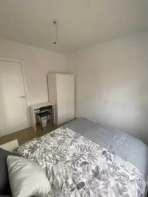 Spavaća soba; potrebna renovacija