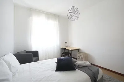 Schlafzimmer; tageslicht, moderner stil