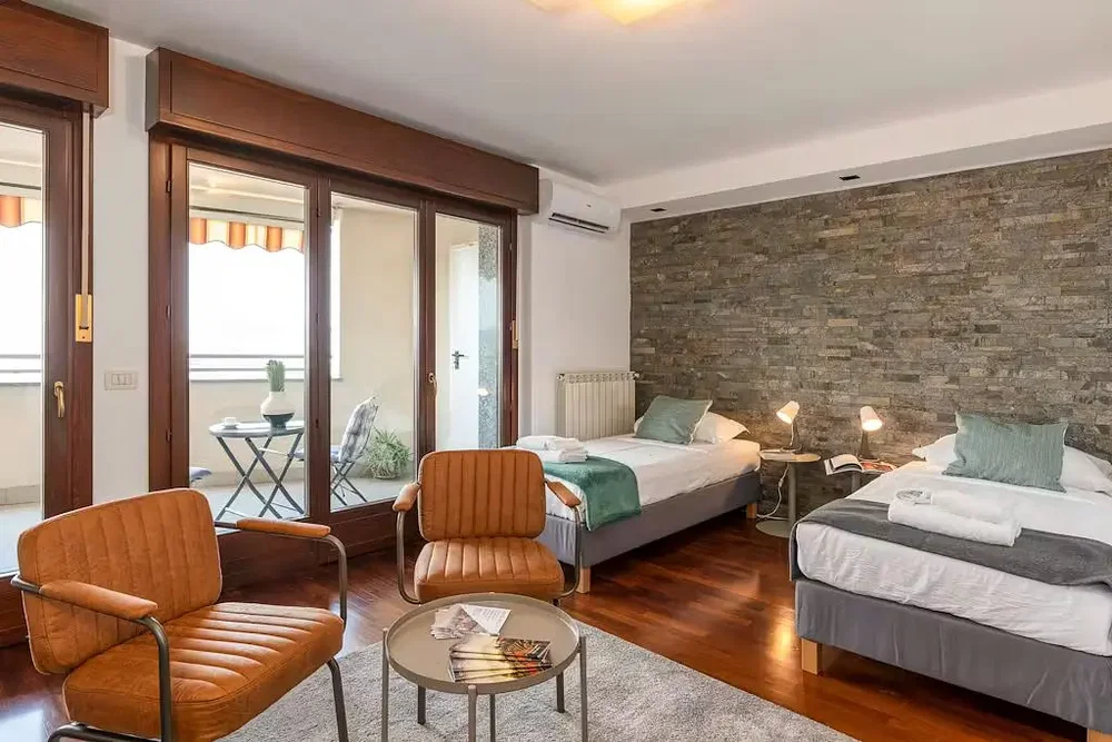 Chambre; parquet, lumière naturelle