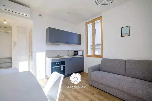 Living room; kitchen appliances, natural light, modern style