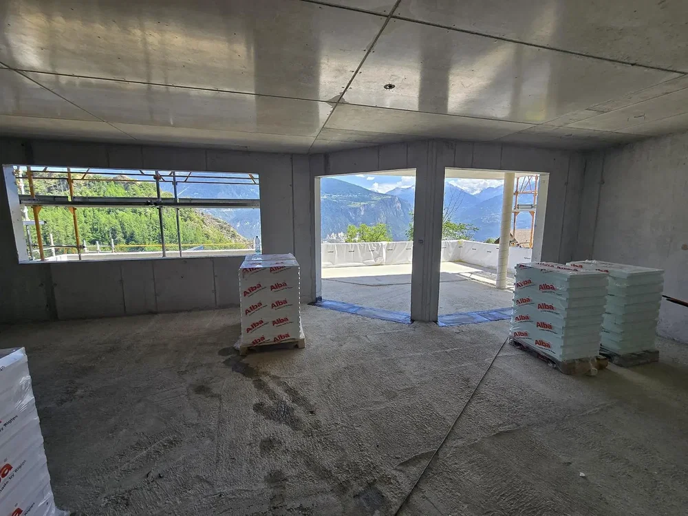 Sonstiges; blick, tageslicht, renovierungsbedürftig
