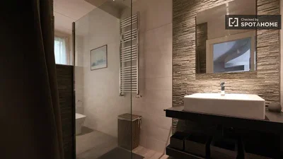 Badezimmer; tageslicht, renoviert