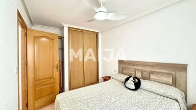 Schlafzimmer; holzboden, tageslicht