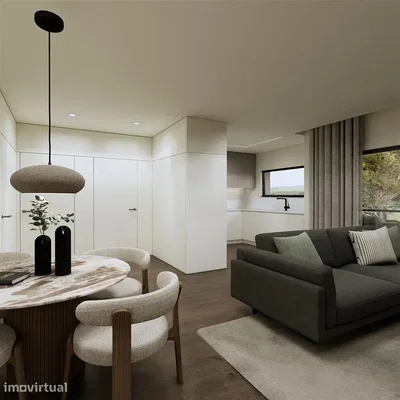 Woonkamer; houten vloer, natuurlijk licht, moderne stijl