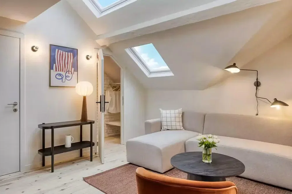 Soggiorno; luce naturale, stile moderno
