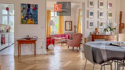 Woonkamer; natuurlijk licht, moderne stijl