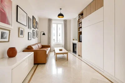 Salón; luz natural, suelo de baldosas, estilo moderno