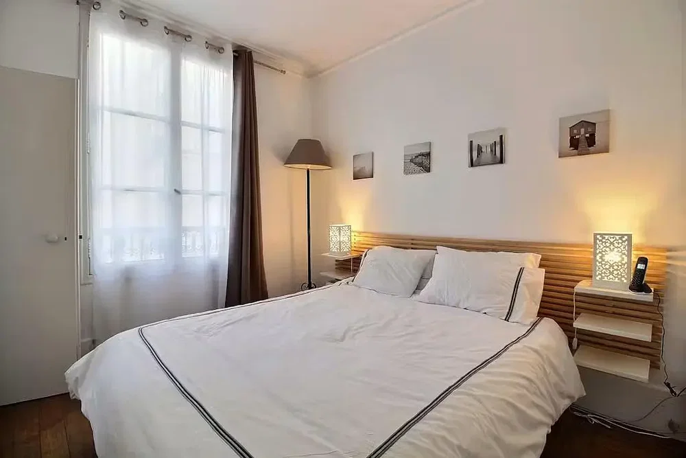 Chambre; lumière naturelle, style moderne