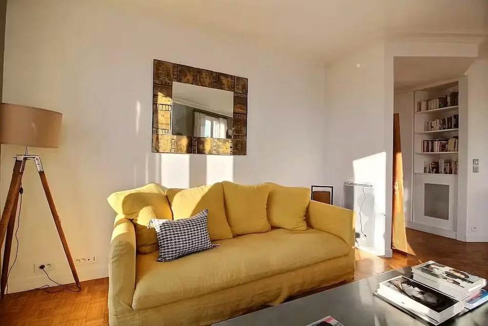 Salon; parquet, lumière naturelle