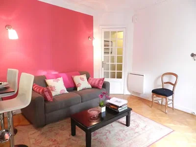 Salon; parquet, lumière naturelle