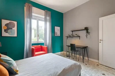 Spavaća soba; prirodno svjetlo, moderni stil
