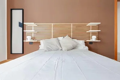 Spavaća soba; prirodno svjetlo, moderni stil