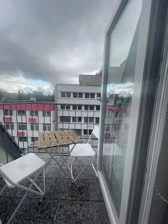Balcone; vista, luce naturale