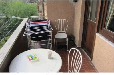Balkon; pogled, prirodno svjetlo