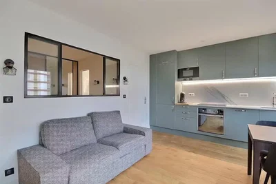 Salon; électroménager, parquet, lumière naturelle, style moderne