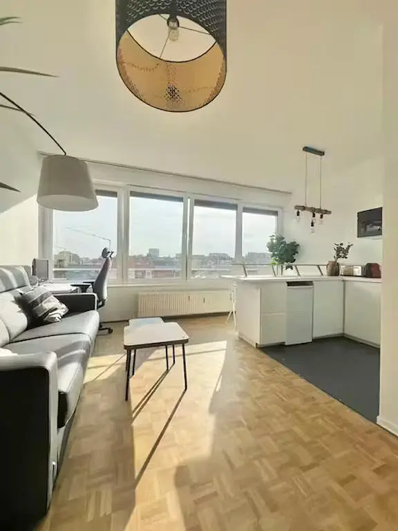 Wohnzimmer; blick, holzboden, tageslicht, moderner stil