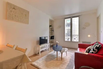 Oturma odası; doğal ışık, modern stil