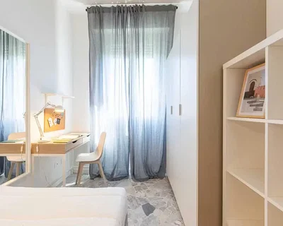 Yatak odası; doğal ışık, modern stil