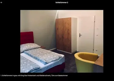 Schlafzimmer; holzboden