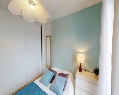 Schlafzimmer; tageslicht, moderner stil