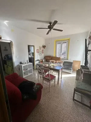 Wohnzimmer; tageslicht, fliesenboden