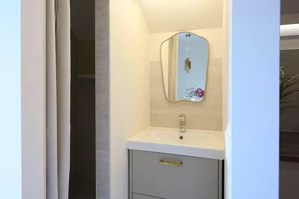 Bagno; ristrutturato, luce naturale