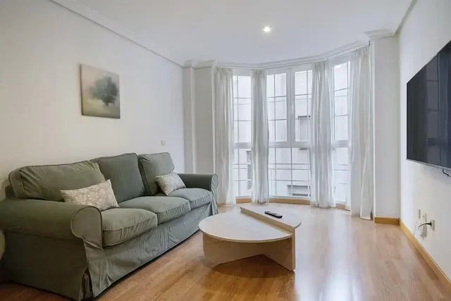 Salon; parquet, lumière naturelle