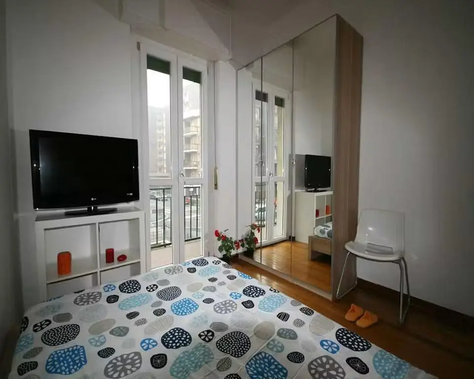 Bedroom; wood floor, natural light