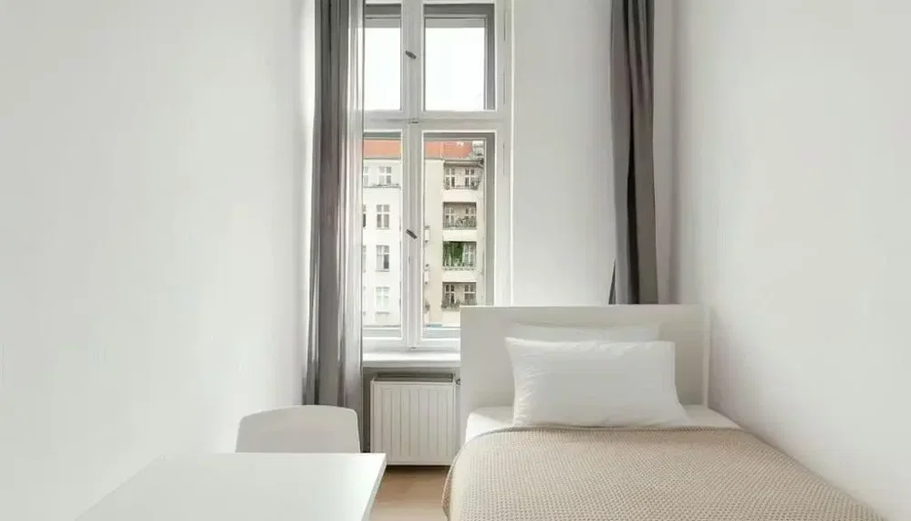 Spavaća soba; prirodno svjetlo, pogled