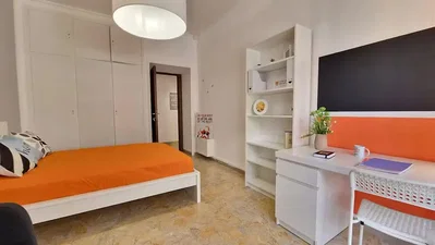 Schlafzimmer; tageslicht, fliesenboden