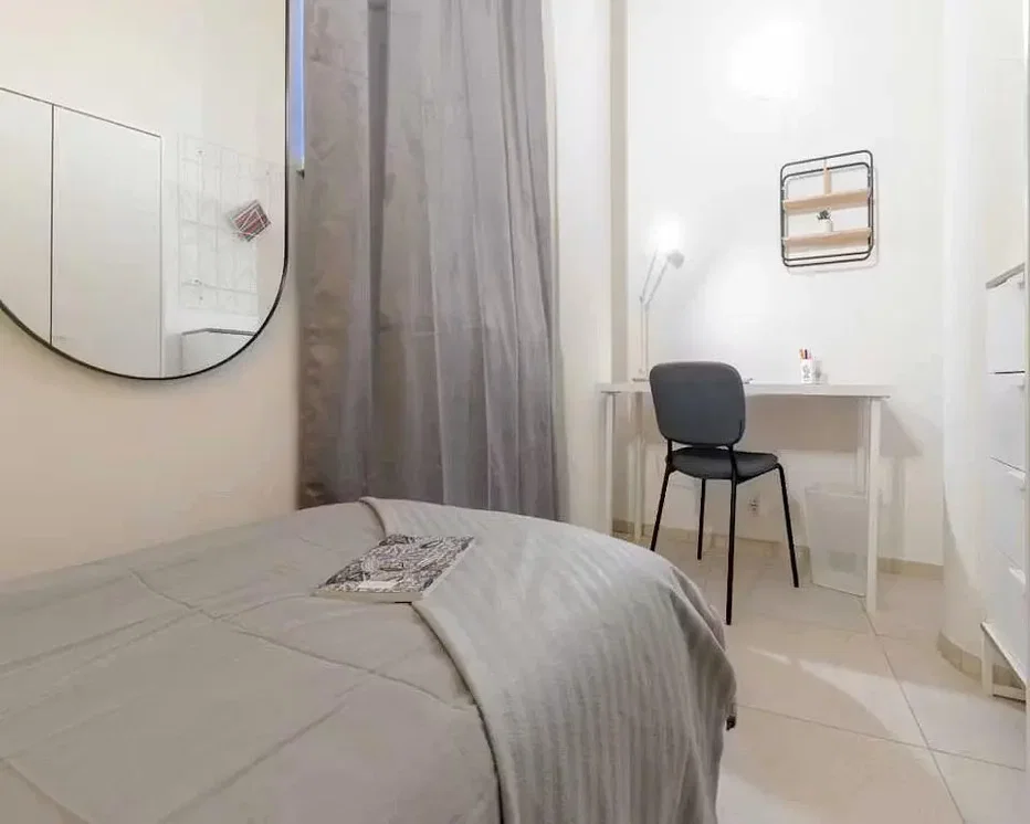 Schlafzimmer; tageslicht, fliesenboden