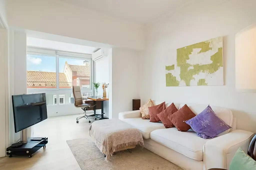 Wohnzimmer; tageslicht, moderner stil