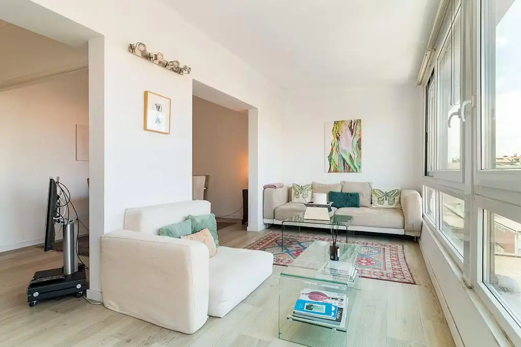 Wohnzimmer; tageslicht, moderner stil