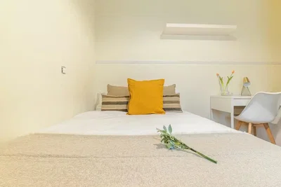 Camera da letto; luce naturale