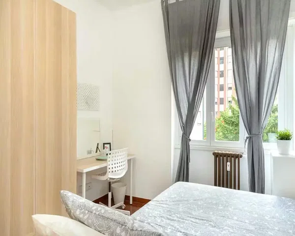 Schlafzimmer; tageslicht, holzboden