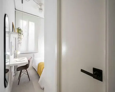 Camera da letto; luce naturale, stile moderno