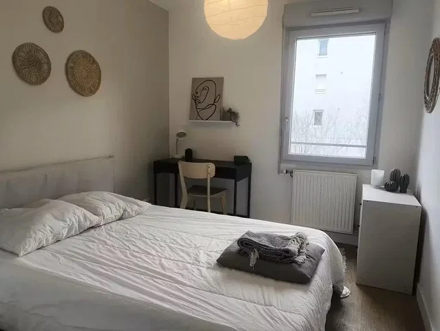 Chambre; lumière naturelle, style moderne