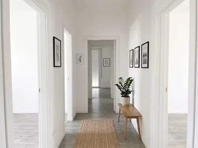 Salon; lumière naturelle, parquet