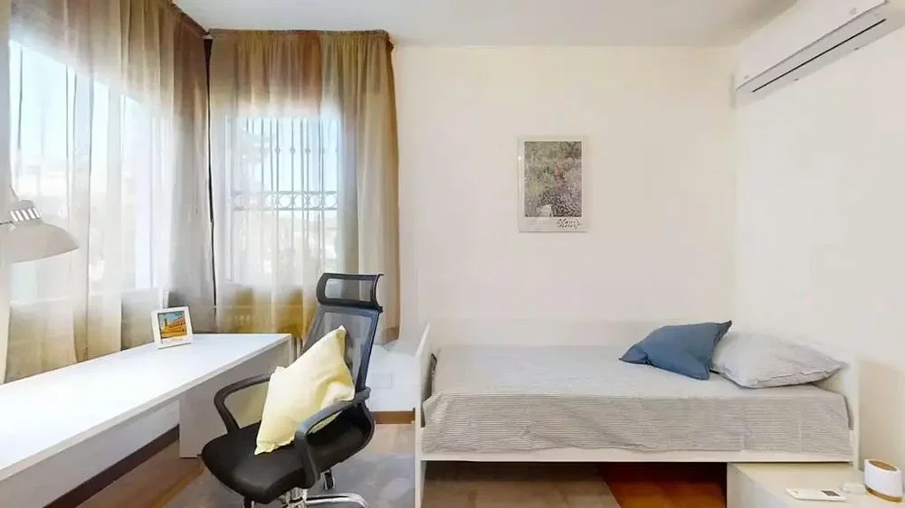 Camera da letto; luce naturale, stile moderno