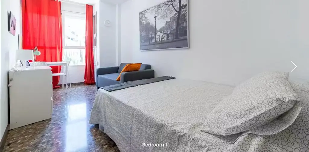 Camera da letto; luce naturale, stile moderno