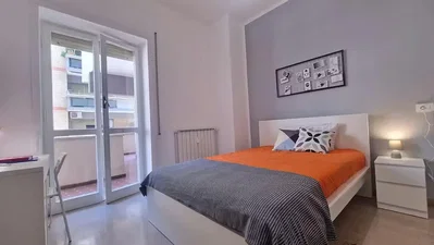 Schlafzimmer; tageslicht, holzboden
