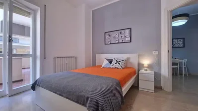 Schlafzimmer; tageslicht, holzboden