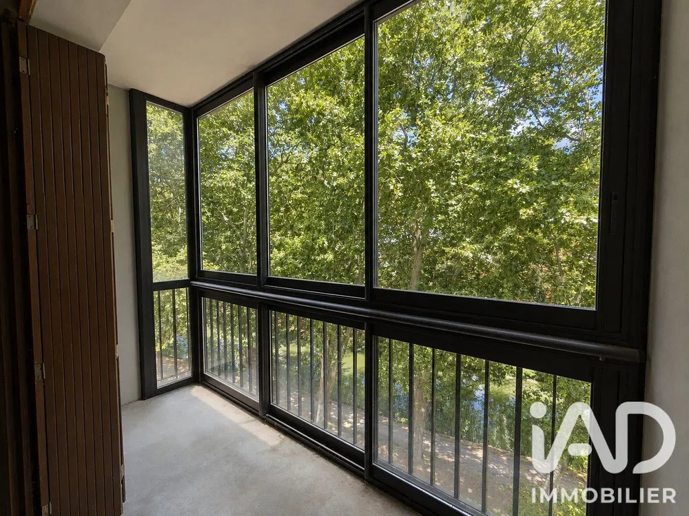 Balcon; vue, lumière naturelle